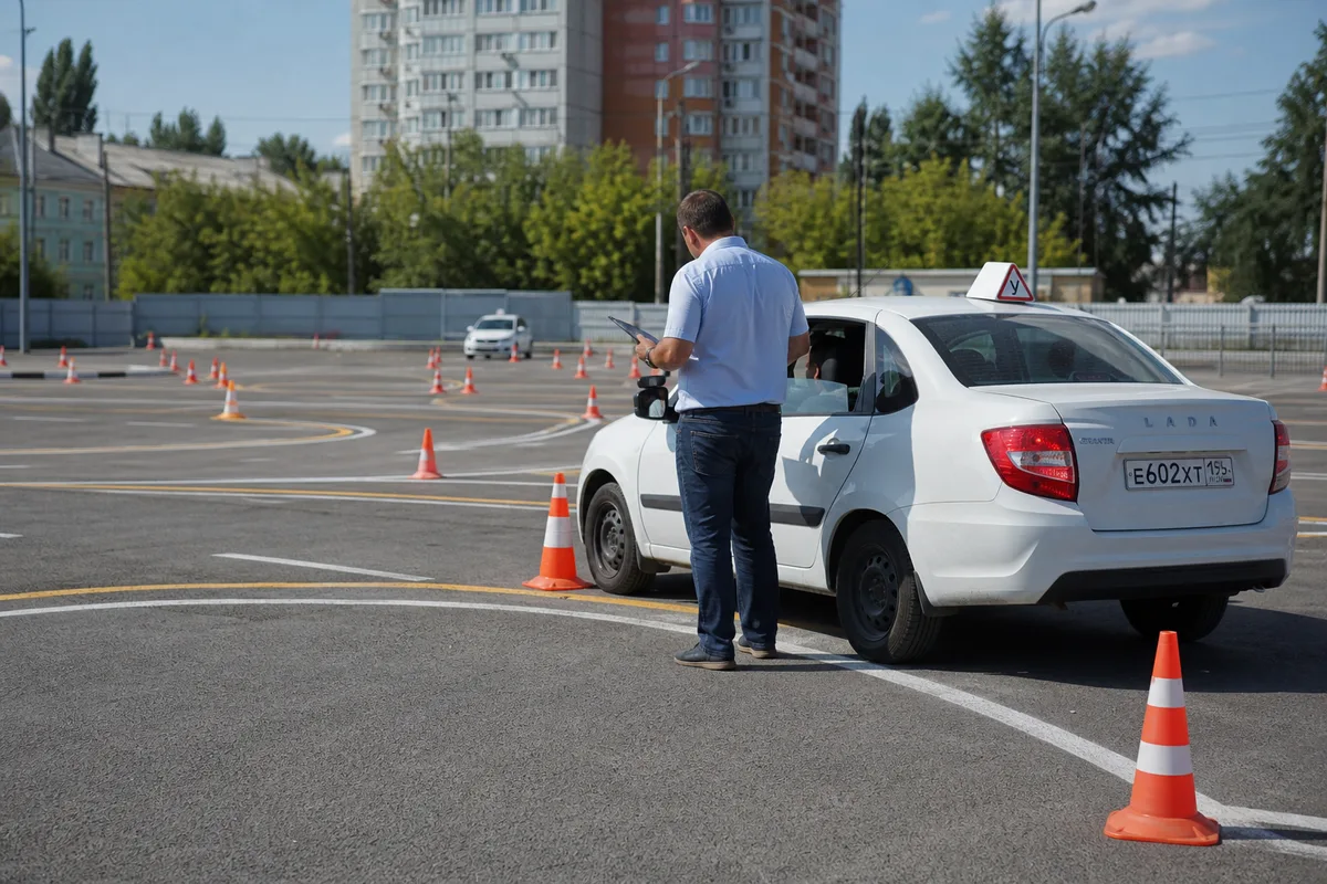 Скрытые расходы в автошколе: из чего складывается реальная цена водительских прав
